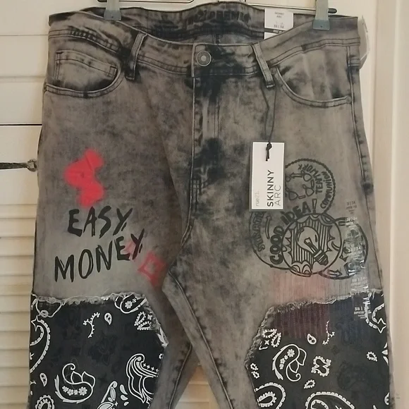 Stylish Gray Graphic Men's Jeans - Picture 2 of 3